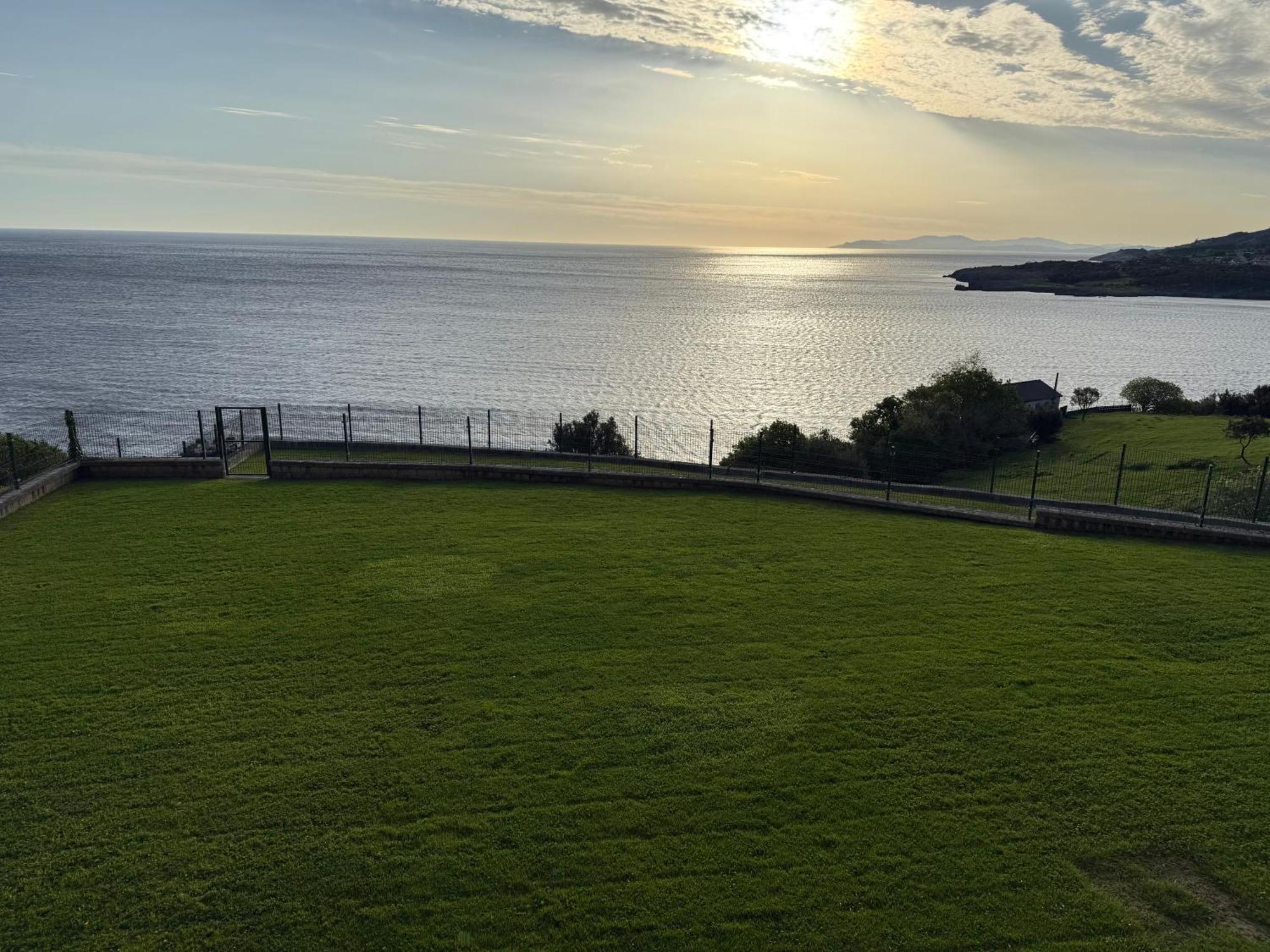 Villa La Ballena de Sonabia Orinon Esterno foto
